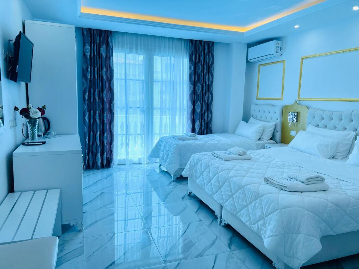 Ujvara Hotel Голем Екстериор снимка