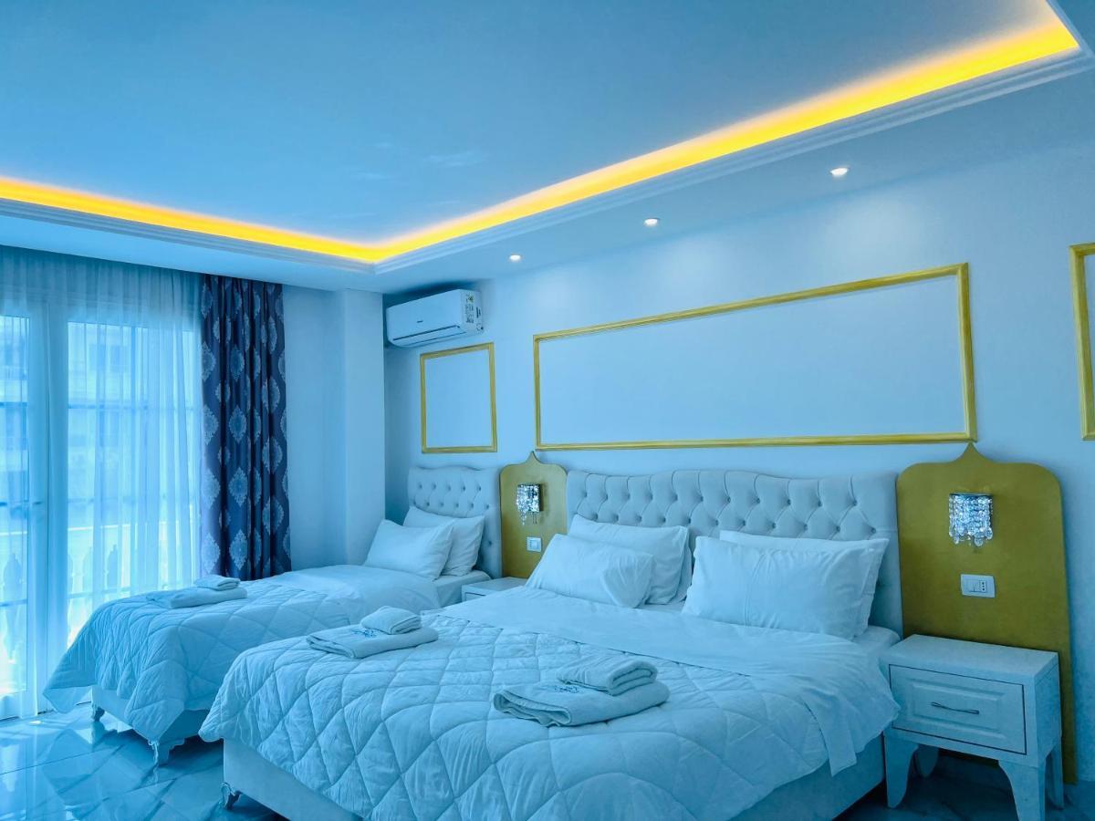 Ujvara Hotel Голем Екстериор снимка